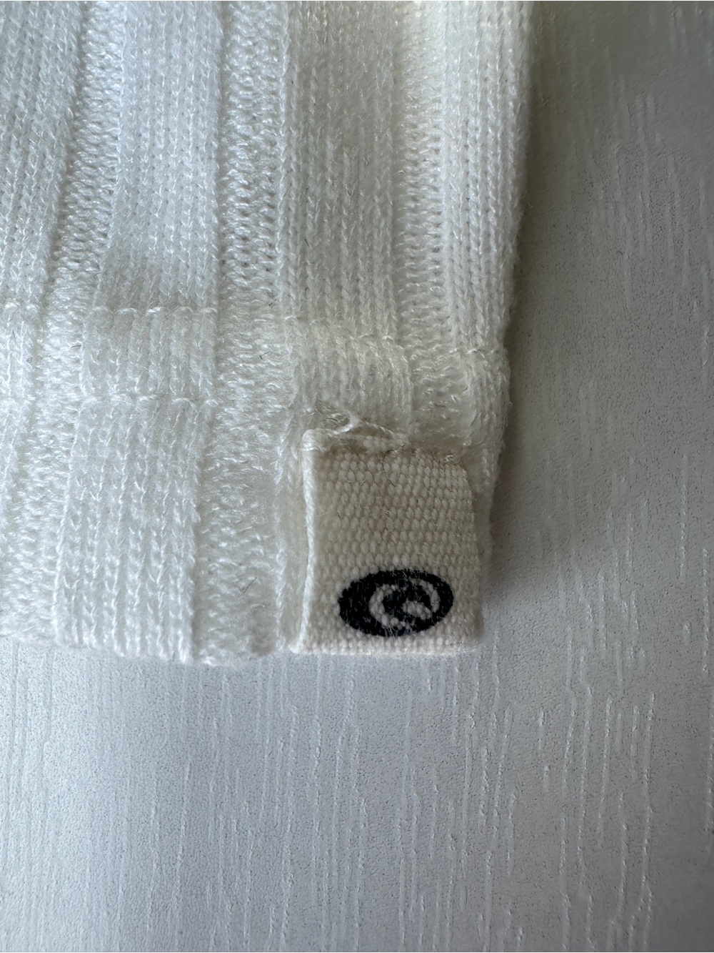 Ripcurl White Ribbed Scoop Cropped Tank - Picture 6 of 6